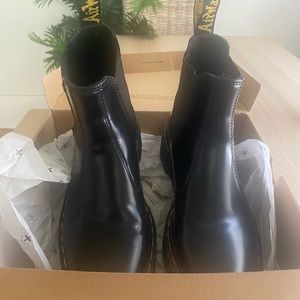 Dr. Martens 2976 Quad size 8
